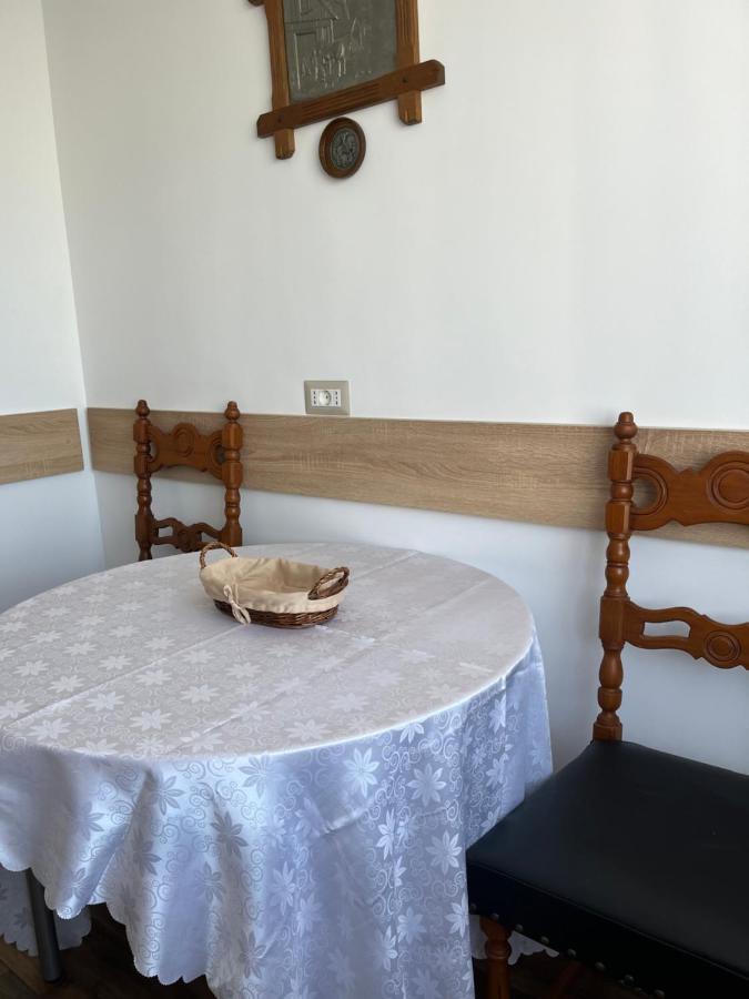 Cazare David Si Familia . Piatra Neamt Bagian luar foto